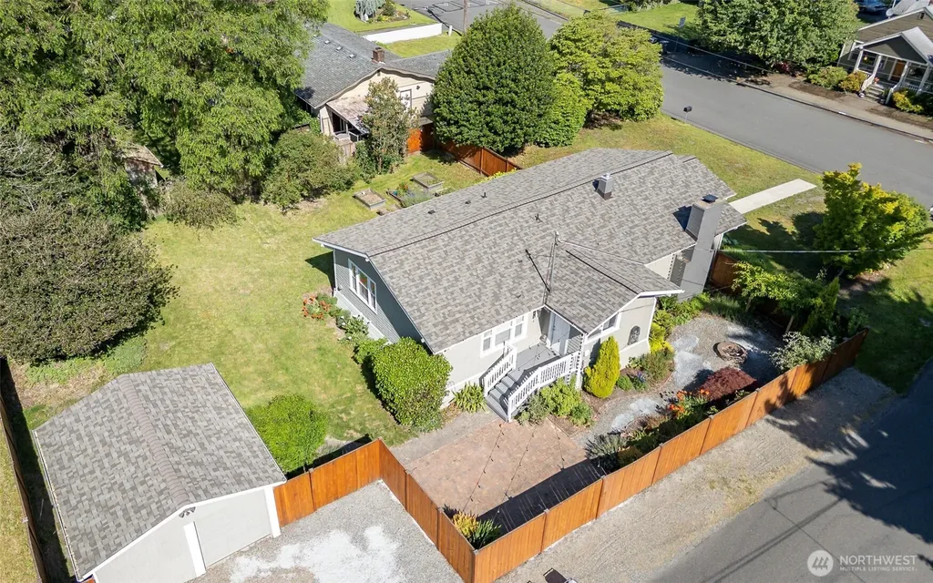 1716 E Main Street Auburn WA 98002