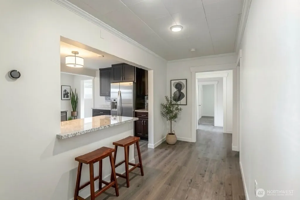 1716 E Main Street Auburn WA 98002