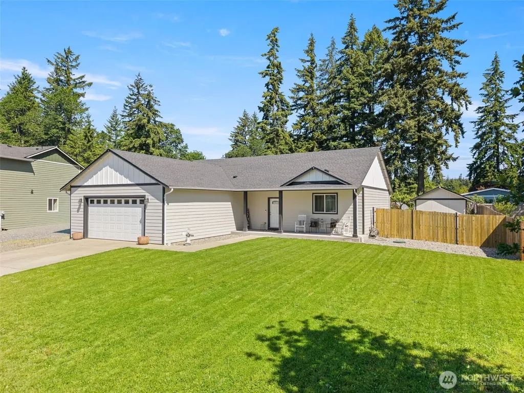 206 Middleton Court SE Rainier WA 98576