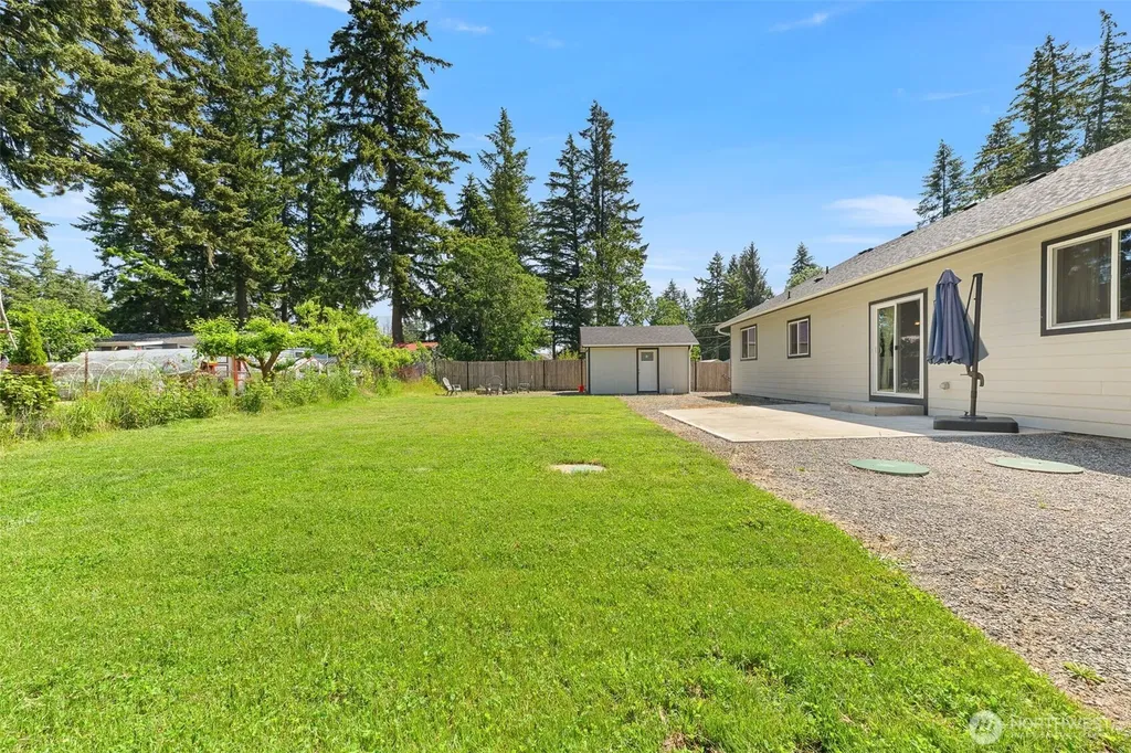206 Middleton Court SE Rainier WA 98576