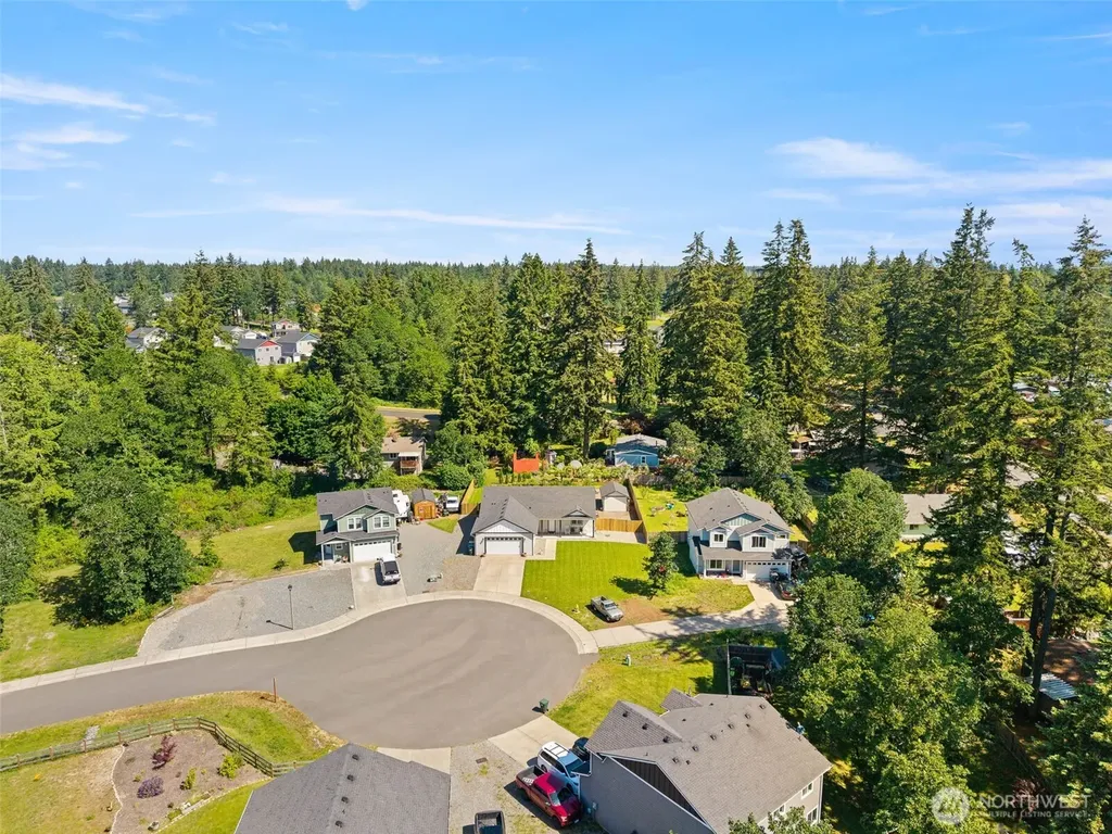 206 Middleton Court SE Rainier WA 98576
