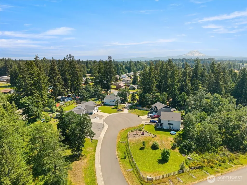 206 Middleton Court SE Rainier WA 98576