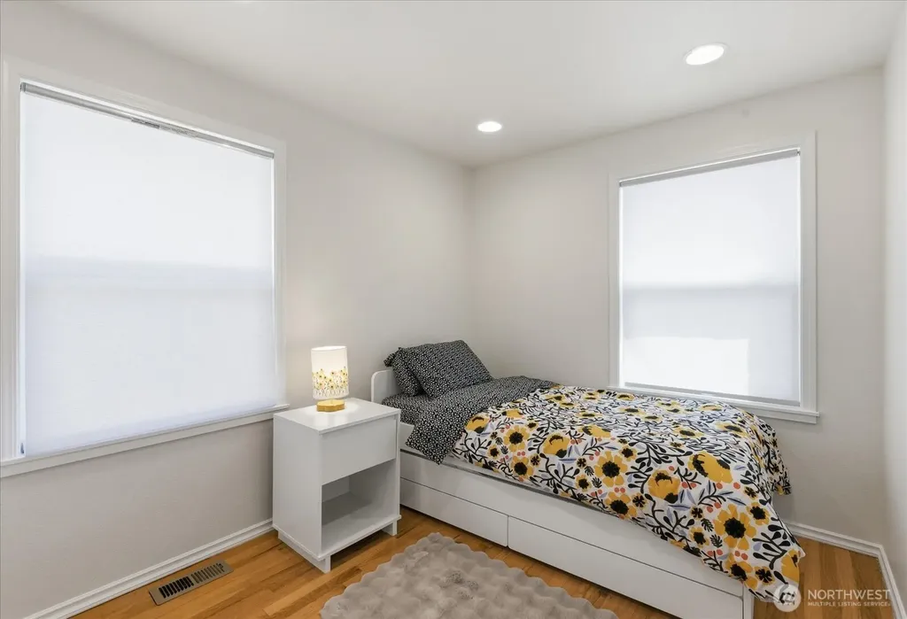 3514 SW Manning Street Seattle WA 98126