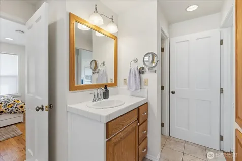 3514 SW Manning Street Seattle WA 98126