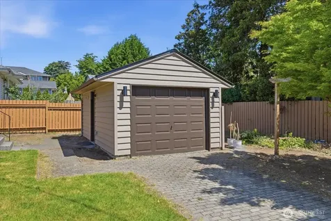 3514 SW Manning Street Seattle WA 98126
