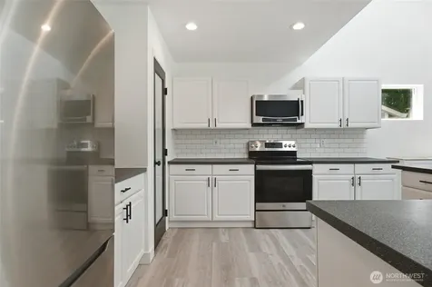3419 Lynn Ct. NE Lacey WA 98516