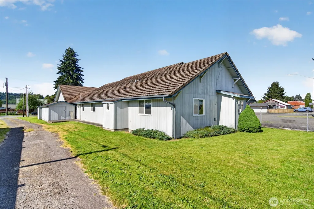 417 N Main Street Pe Ell WA 98572