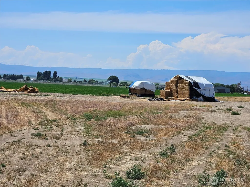 314184000 Highway 281 Quincy WA 98848
