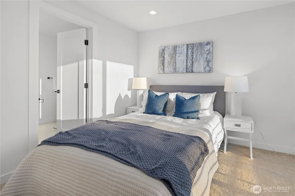 3850 Carr Place N Seattle WA 98103