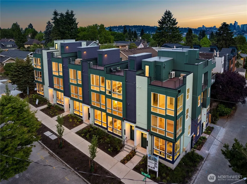 3850 Carr Place N Seattle WA 98103