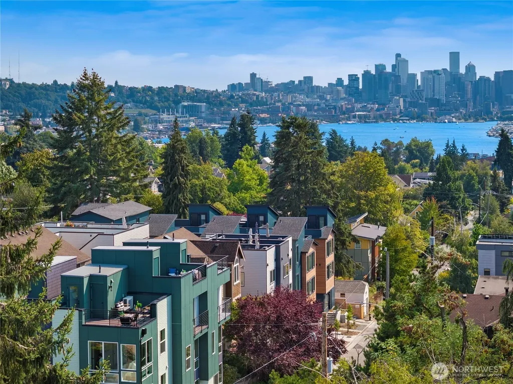 3850 Carr Place N Seattle WA 98103