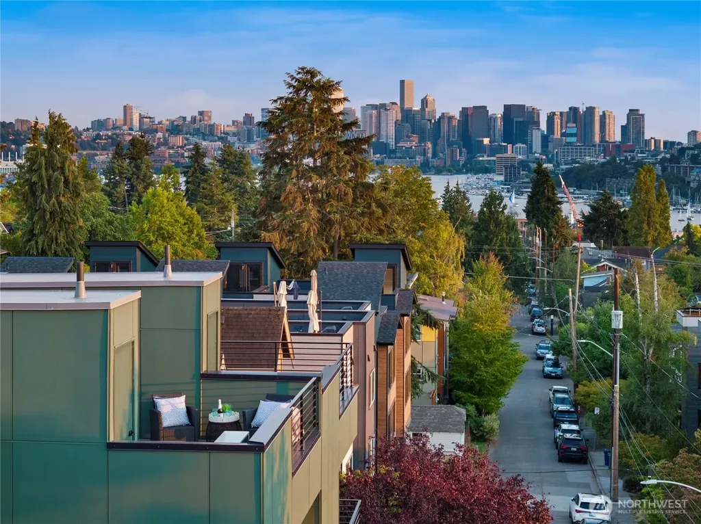 3850 Carr Place N Seattle WA 98103