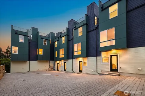 3850 Carr Place N Seattle WA 98103