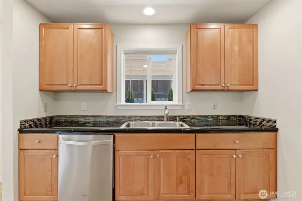 1312 Adams Street Steilacoom WA 98388