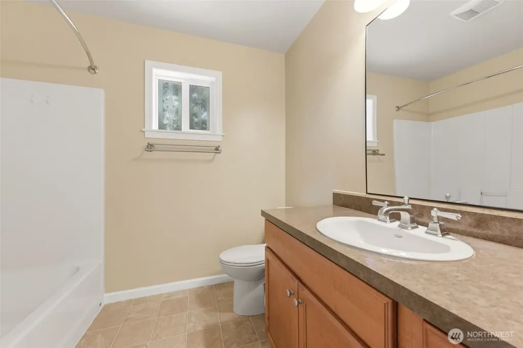 1312 Adams Street Steilacoom WA 98388