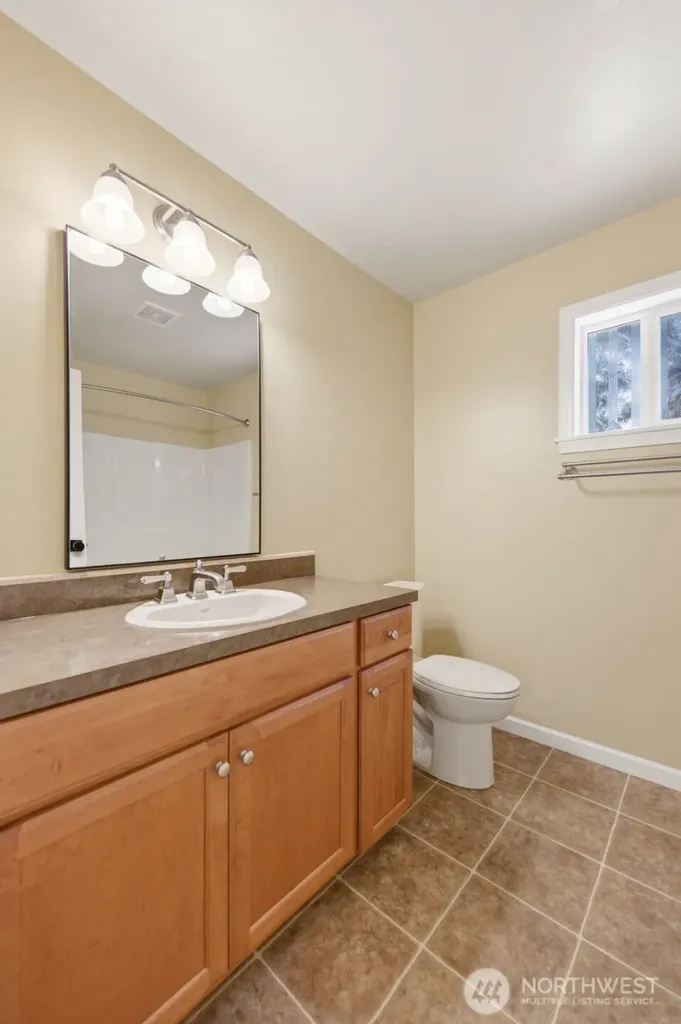 1312 Adams Street Steilacoom WA 98388