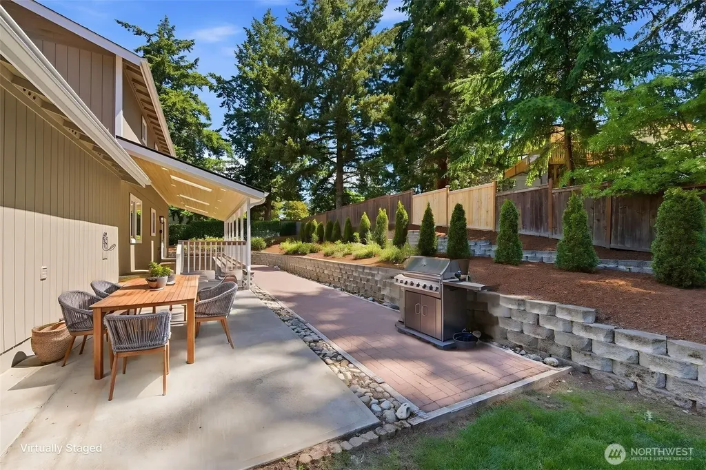 1312 Adams Street Steilacoom WA 98388