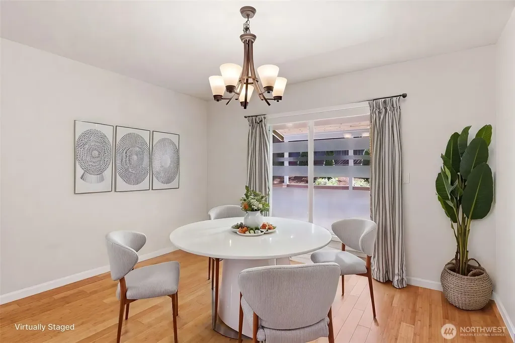 1312 Adams Street Steilacoom WA 98388