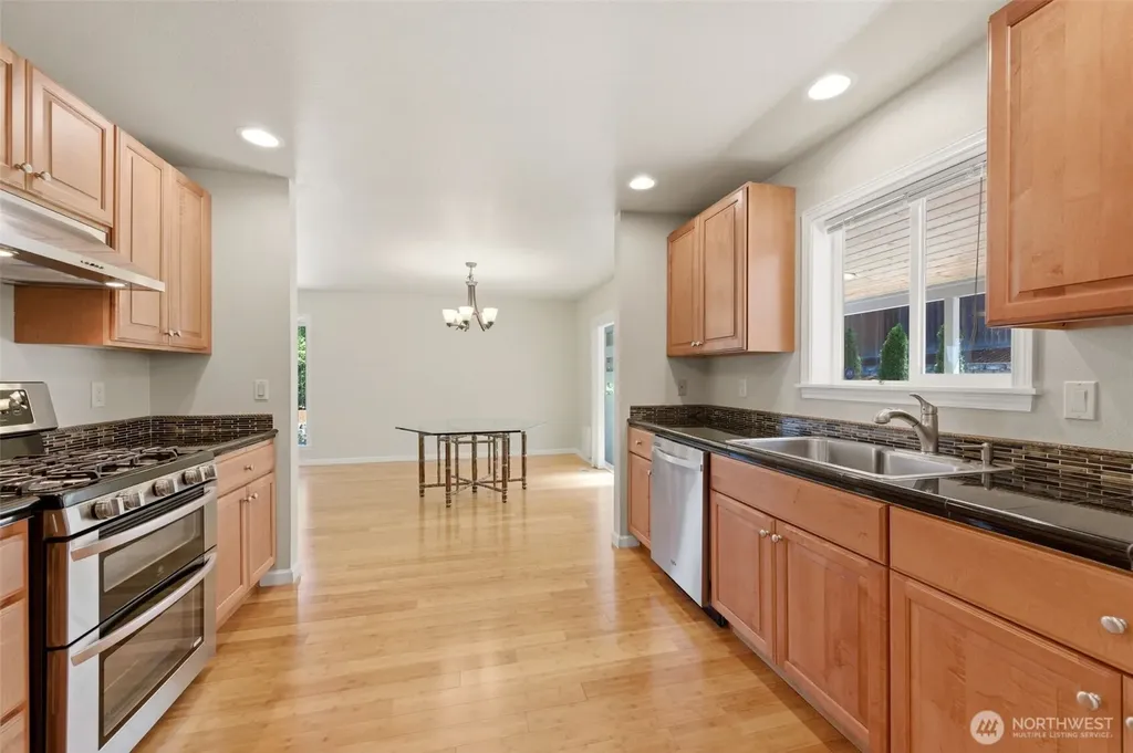 1312 Adams Street Steilacoom WA 98388