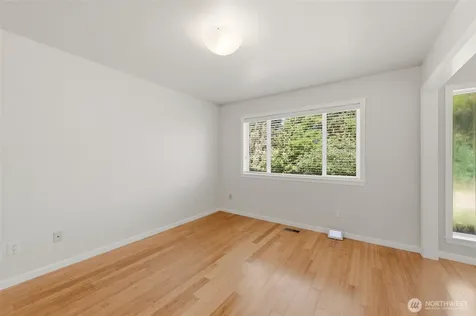 1312 Adams Street Steilacoom WA 98388