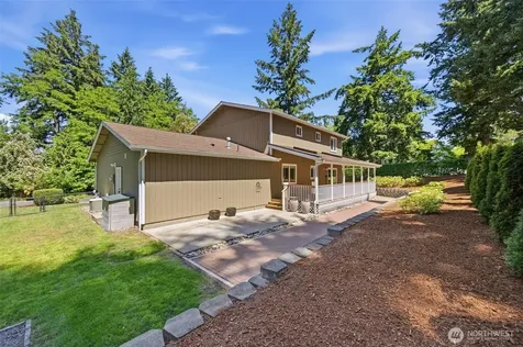 1312 Adams Street Steilacoom WA 98388