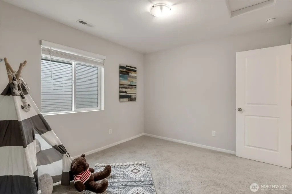 8203 17th Street SE Lake Stevens WA 98258