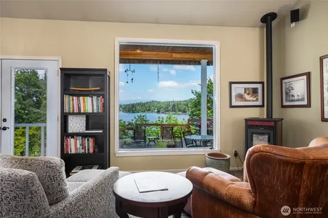 18202 W Big Lake Boulevard Mount Vernon WA 98274