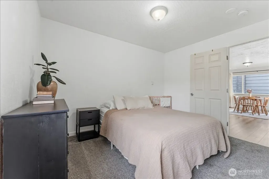 114 Cherry Street NW Castle Rock WA 98611
