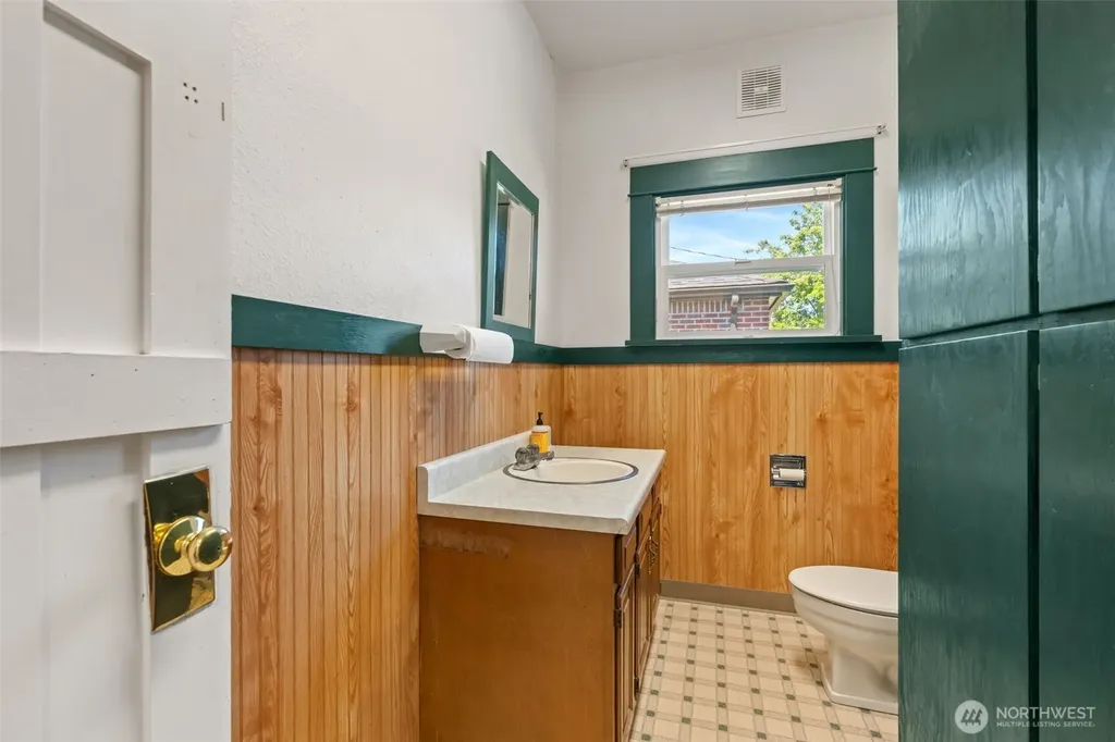 1068 S Market Boulevard Chehalis WA 98532