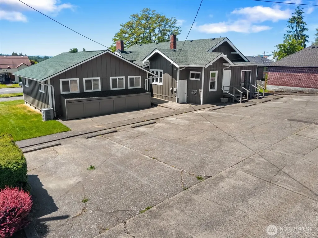 1068 S Market Boulevard Chehalis WA 98532