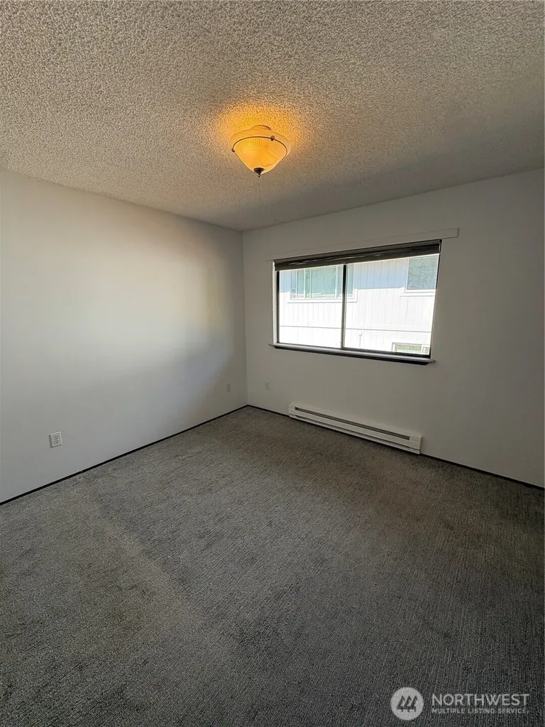 15422 40th Avenue S Tukwila WA 98188