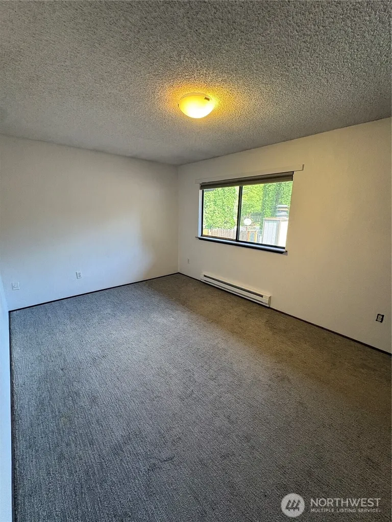 15422 40th Avenue S Tukwila WA 98188