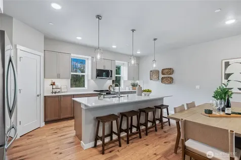 14424 Madison Way Lynnwood WA 98087