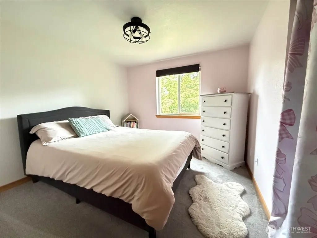 225 Vine Lane Elma WA 98541
