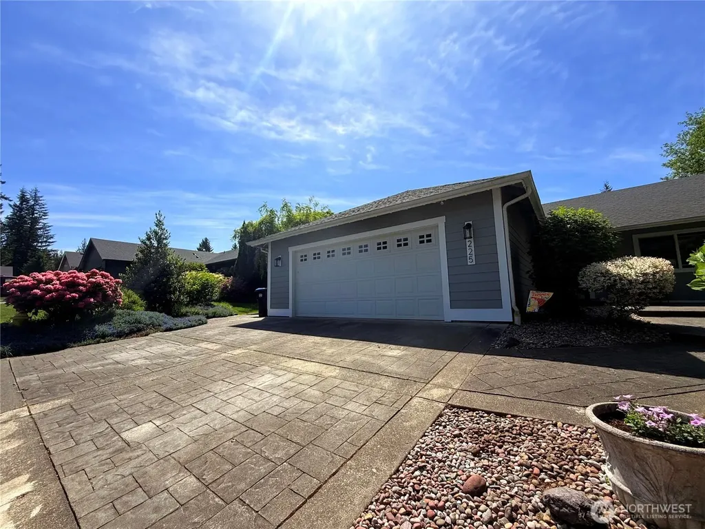 225 Vine Lane Elma WA 98541