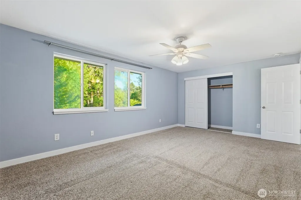 12817 Kapowsin Highlands Drive E Graham WA 98338