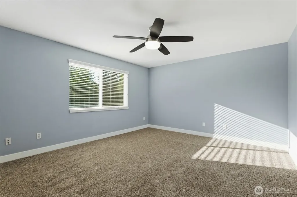12817 Kapowsin Highlands Drive E Graham WA 98338