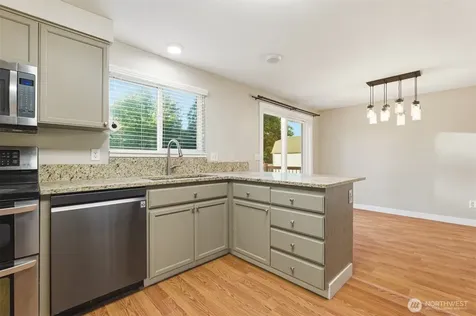 12817 Kapowsin Highlands Drive E Graham WA 98338