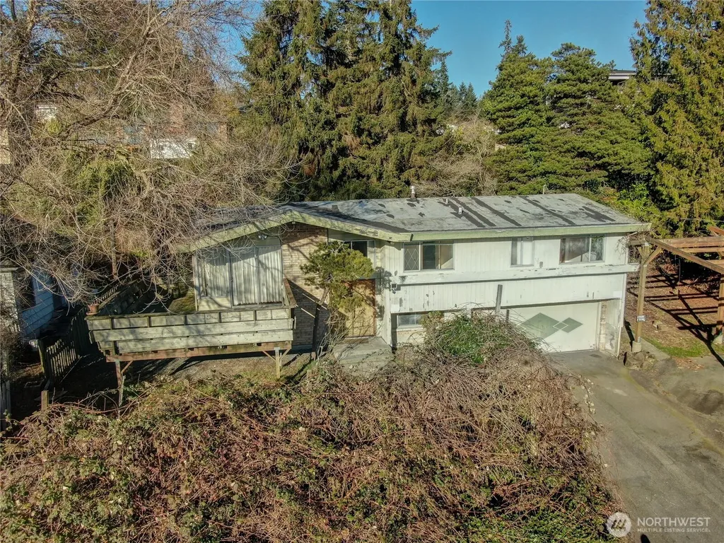 6330 NE 181st Street Kenmore WA 98028