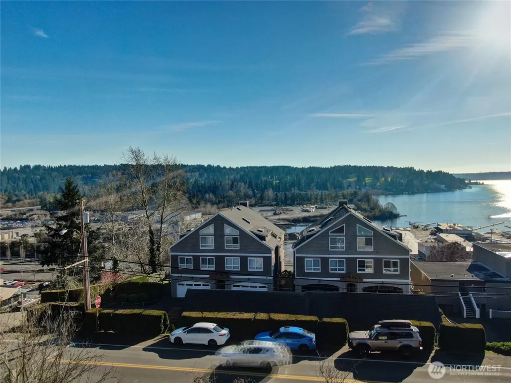 6330 NE 181st Street Kenmore WA 98028