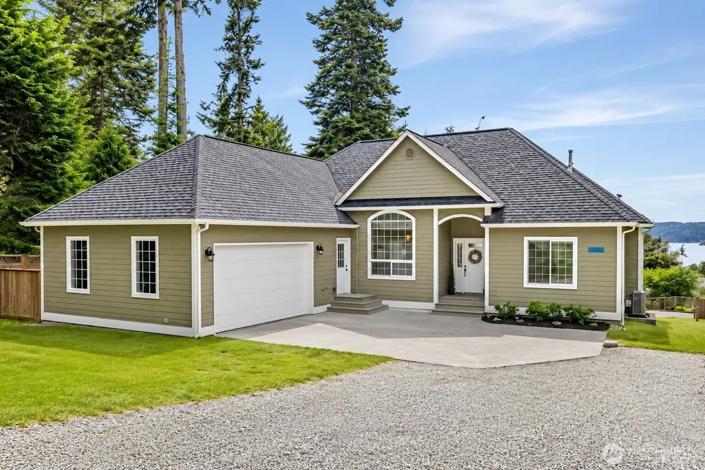 9924 Sunset Drive La Conner WA 98257