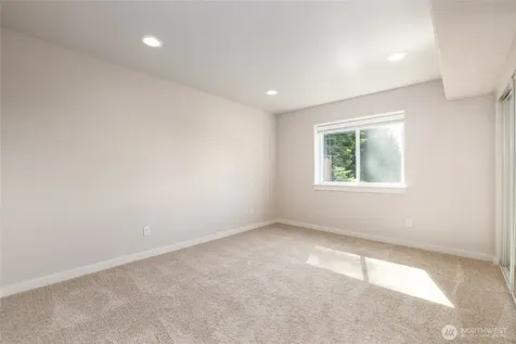 9924 Sunset Drive La Conner WA 98257