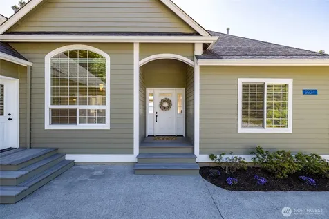 9924 Sunset Drive La Conner WA 98257