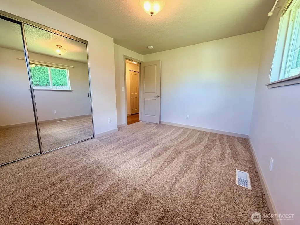 7909 Englewood Crest Drive Yakima WA 98908