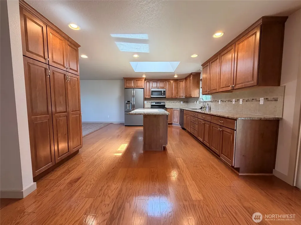 7909 Englewood Crest Drive Yakima WA 98908
