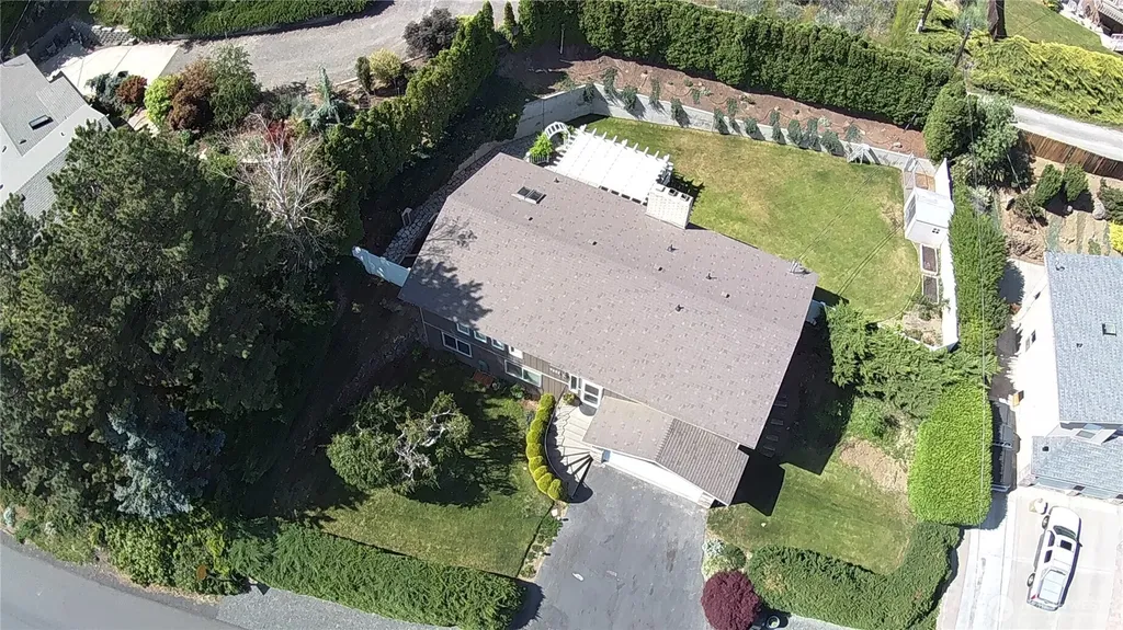 7909 Englewood Crest Drive Yakima WA 98908