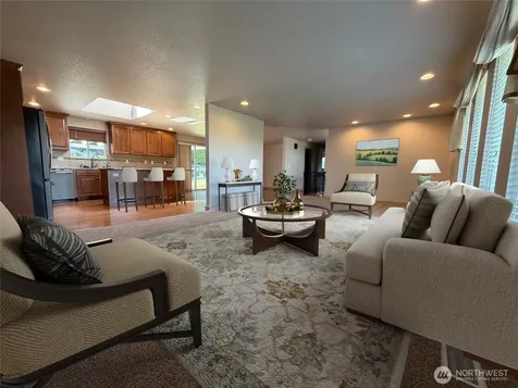 7909 Englewood Crest Drive Yakima WA 98908