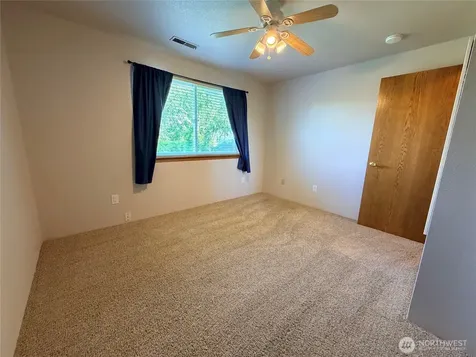 7909 Englewood Crest Drive Yakima WA 98908