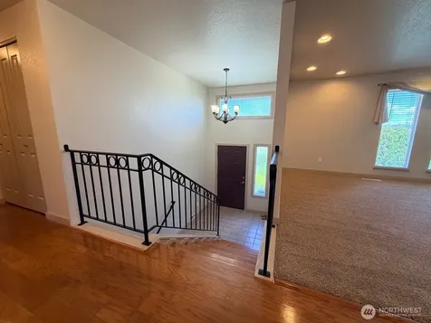7909 Englewood Crest Drive Yakima WA 98908