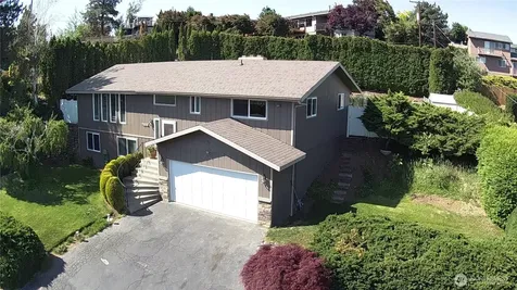 7909 Englewood Crest Drive Yakima WA 98908